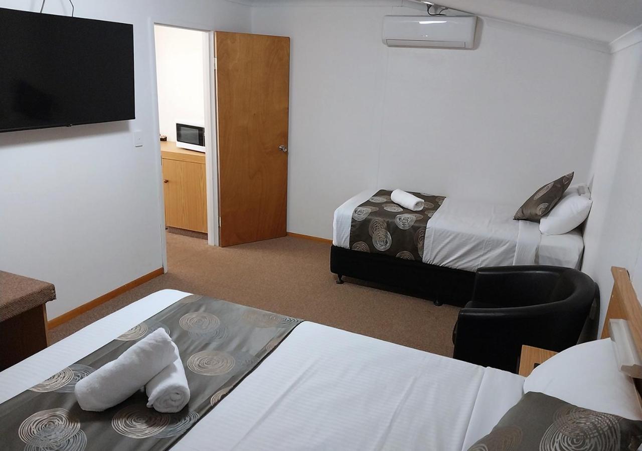 Blue Shades Motel Меріборо Екстер'єр фото