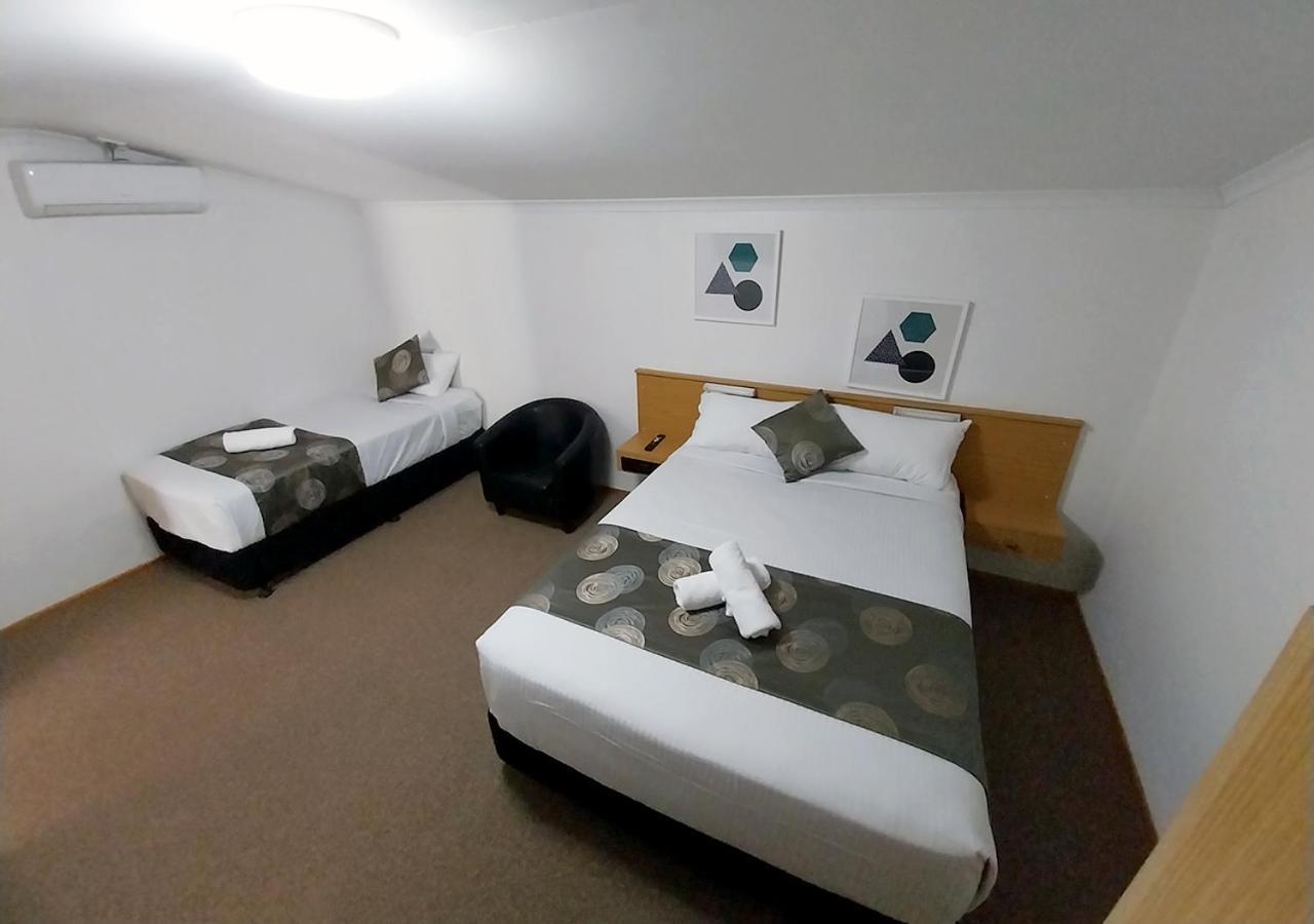 Blue Shades Motel Меріборо Екстер'єр фото